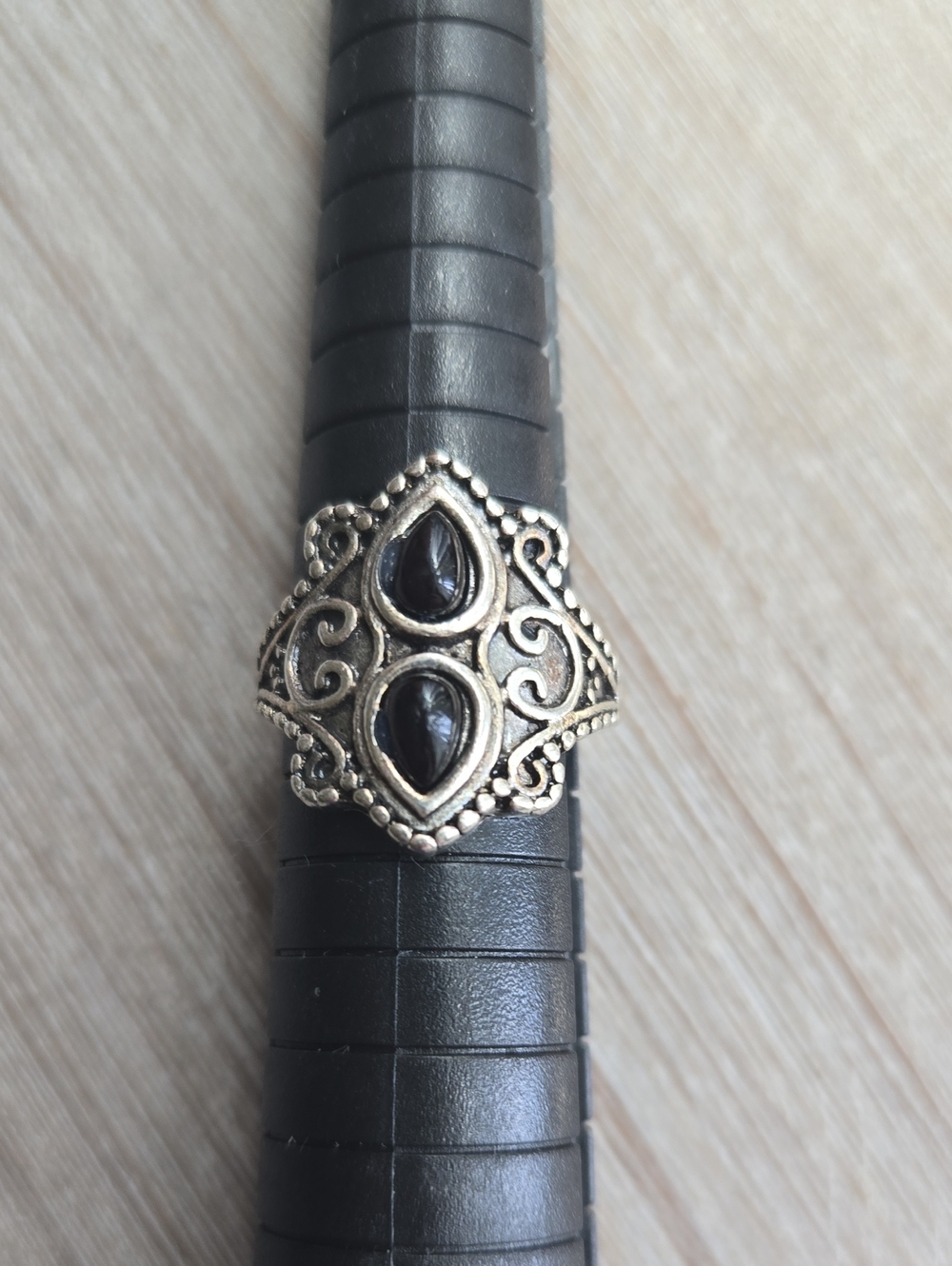 Vintage-Inspired Black Onyx Filigree Statement Ring - Unbranded.Size 6.